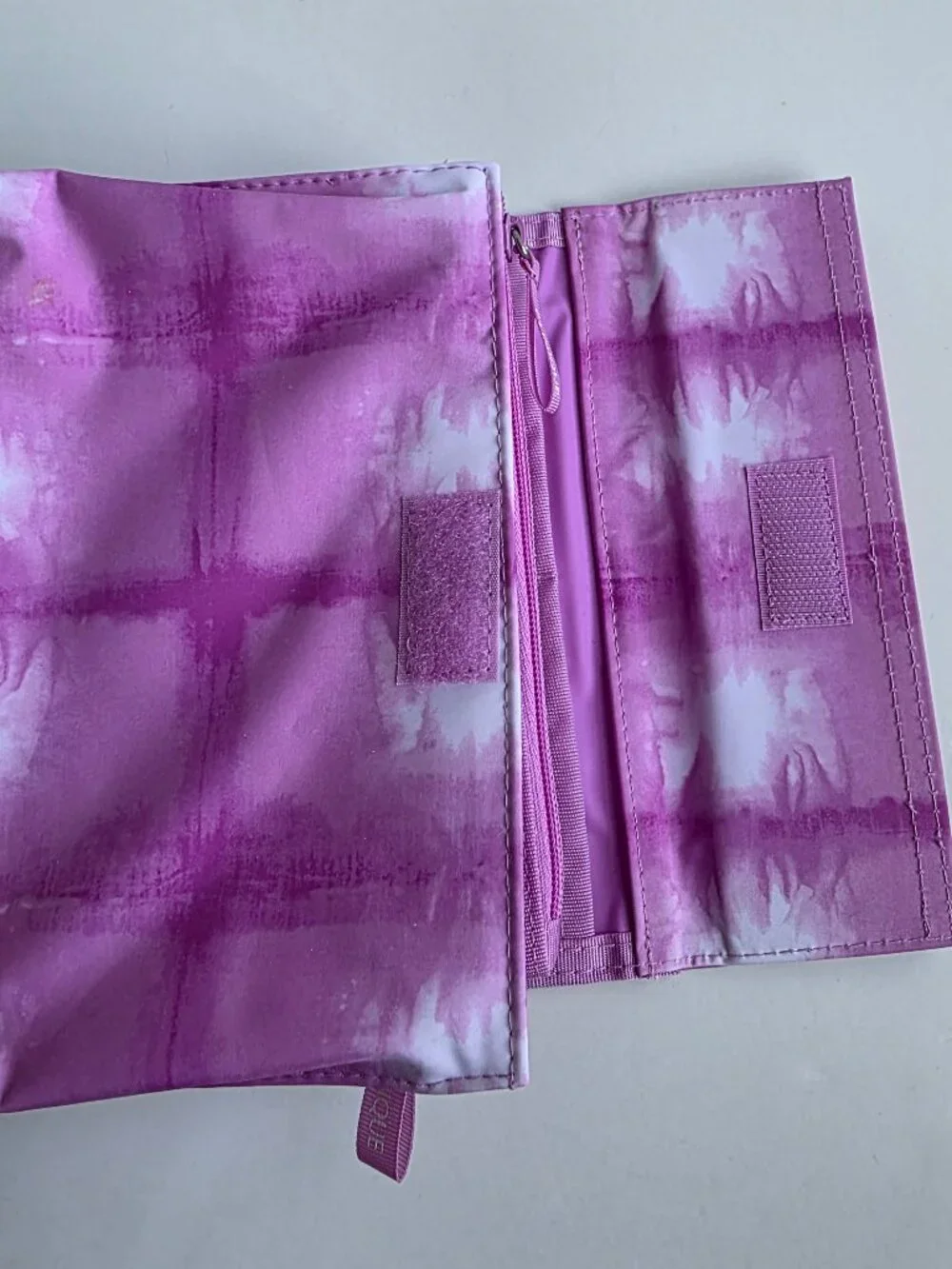 NEW Clinique Tri-Fold Travel Cosmetic Case Tie Dye Pink Purple Foldable Mesh GWP